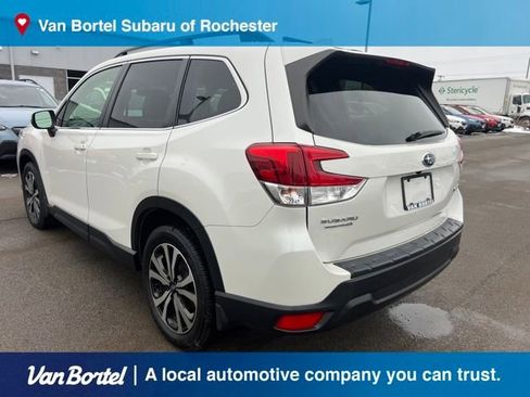 Used 2020 Subaru Forester Limited image 4