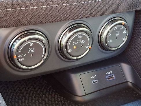 Used 2024 Nissan Z Sport w/ Floor Mat Package image 13