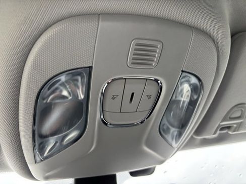 Used 2021 Jeep Compass Limited image 21