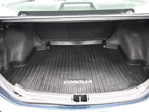 Used 2019 Toyota Corolla LE FWD image 26