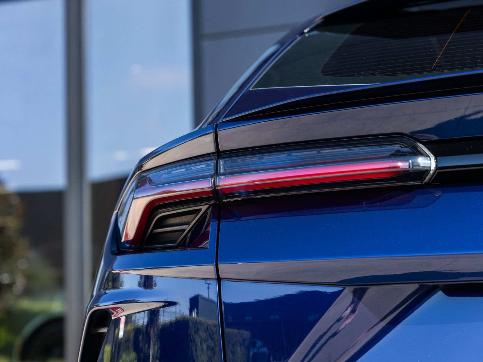 Used 2021 Lamborghini Urus AWD/4WD image 12
