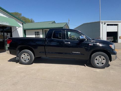 Used 2012 Toyota Tundra 4x4 Double Cab w/ Upgrade Pkg image 2