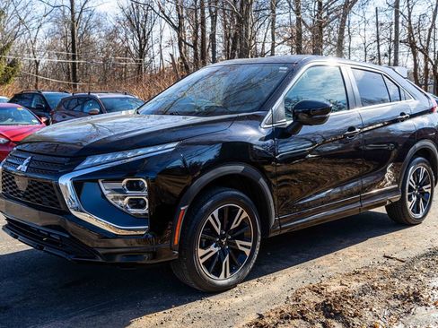 Used 2023 Mitsubishi Eclipse Cross SE image 3