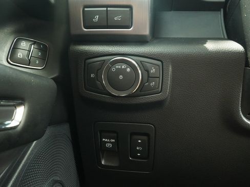 Used 2019 Ford Expedition Platinum RWD image 12