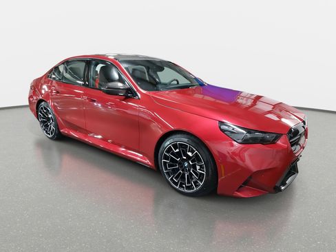 New 2026 BMW M5 w/ Carbon Package image 3