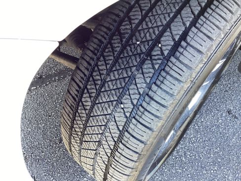 Used 2019 Chevrolet Suburban LT w/ LT Signature Package image 10