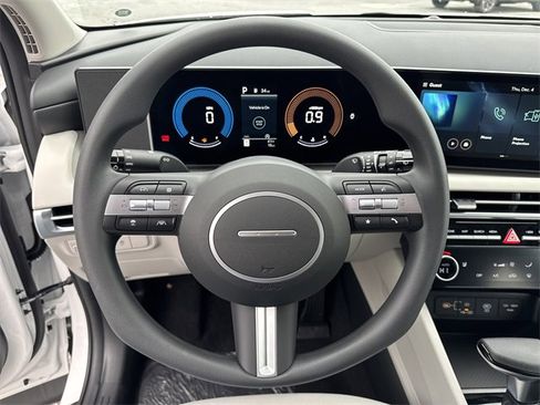 New 2026 Hyundai Tucson SEL image 24