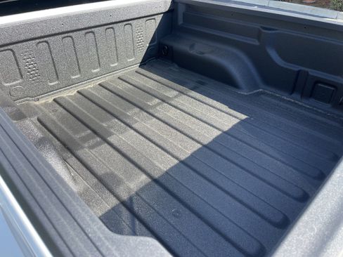 New 2025 Jeep Gladiator Sport image 13