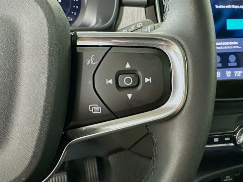 Used 2024 Volvo XC40 B5 Plus w/ Climate Package AWD/4WD image 19