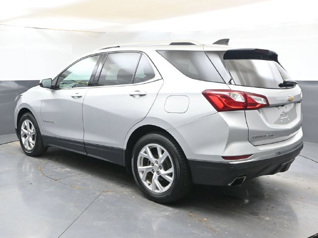 Used 2019 Chevrolet Equinox LT FWD image 3
