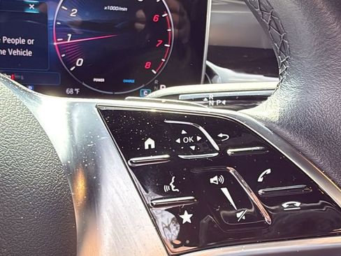 Certified 2025 Mercedes-Benz GLC 300 GLC 300 image 25