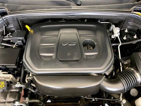 Used 2020 Jeep Grand Cherokee Altitude AWD/4WD image 30