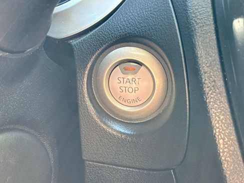 Used 2014 Nissan Juke SV AWD/4WD image 23