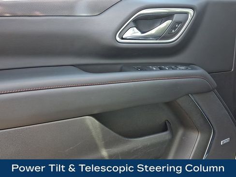 Used 2023 Chevrolet Suburban RST w/ Luxury Package image 18