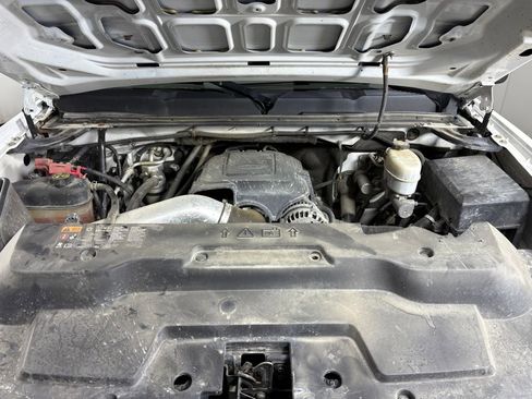 Used 2013 Chevrolet Silverado 3500 W/T image 9