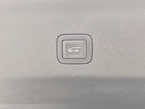 Used 2023 GMC Yukon XL Denali AWD/4WD image 21