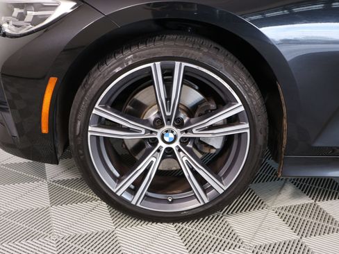 Used 2019 BMW 330i xDrive Sedan w/ Premium Package AWD/4WD image 19