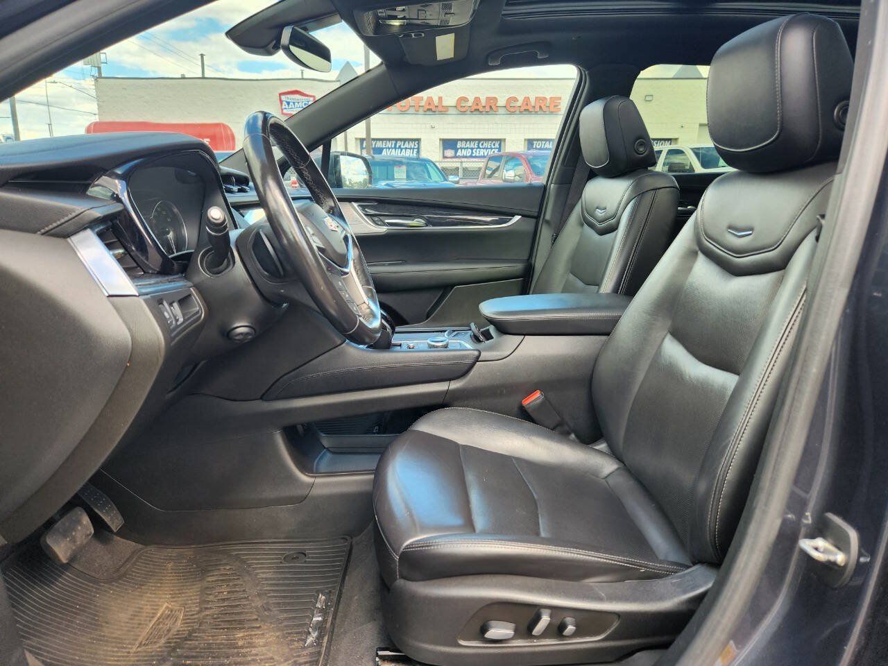 Used 2023 Cadillac XT5 Premium Luxury AWD/4WD image 12