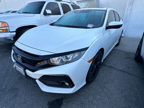 Used 2019 Honda Civic EX image 2