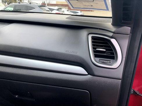 Used 2022 MAZDA CX-9 Touring image 17