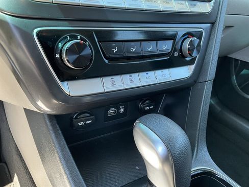 Used 2018 Hyundai Sonata SE FWD image 19