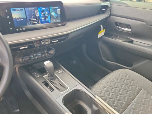 New 2026 Nissan Kicks SV image 30