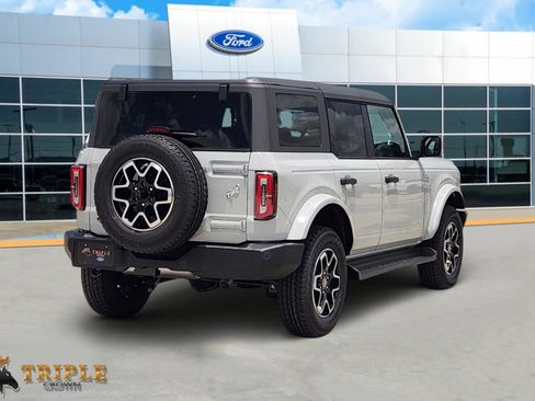 New 2026 Ford Bronco Outer Banks AWD/4WD image 5