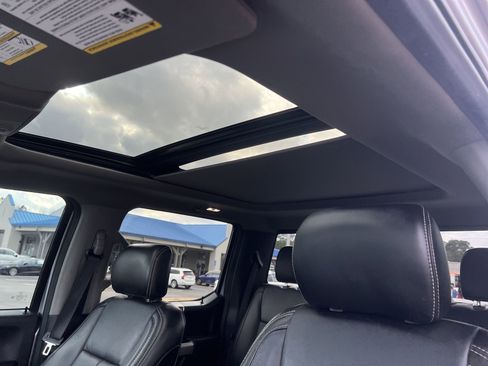 Used 2020 Ford F150 Lariat image 17