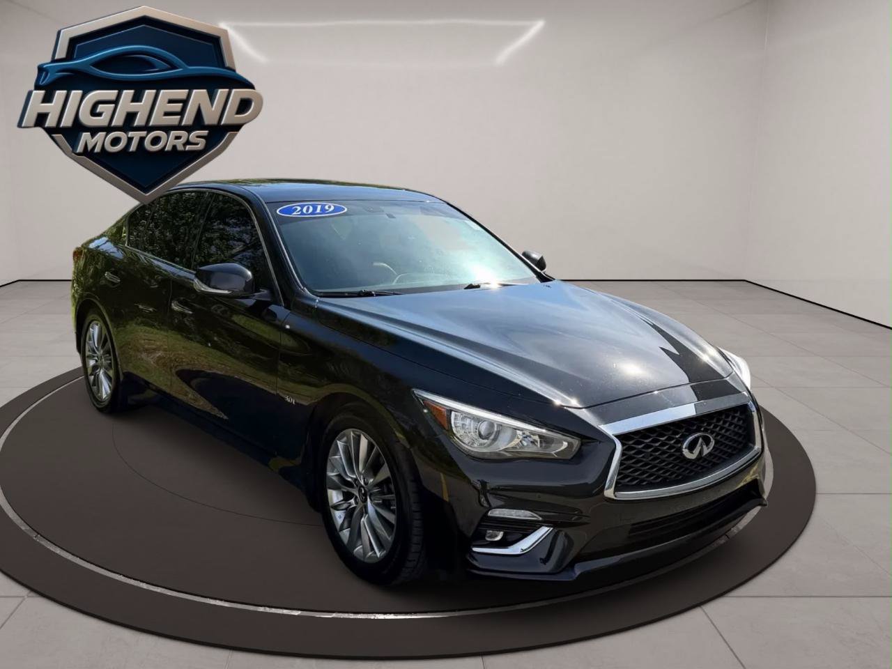 Used 2019 INFINITI Q50 Luxe w/ Essential Package (3.0T Luxe) AWD/4WD image 8