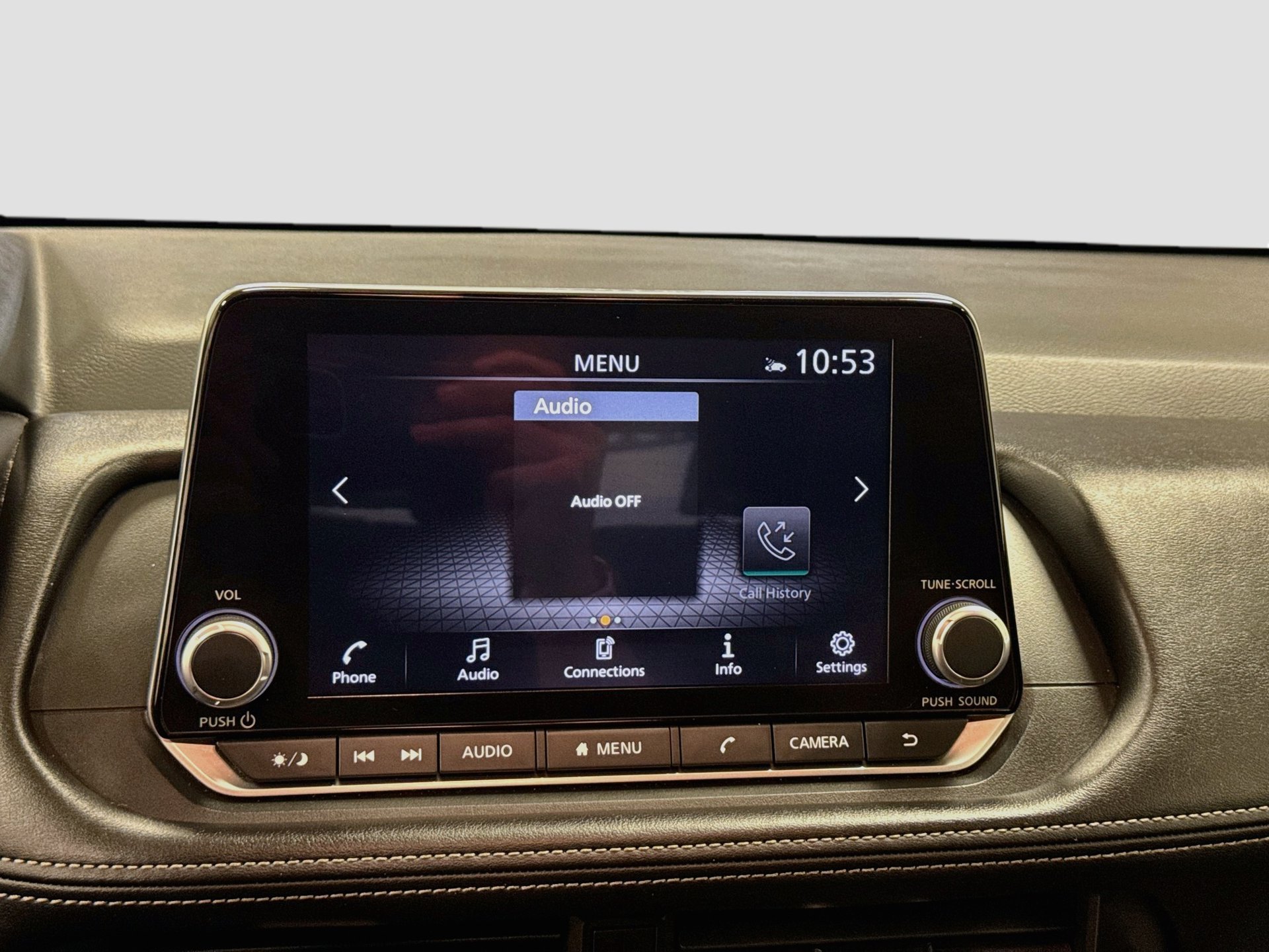 Used 2025 Nissan Rogue SV FWD image 14