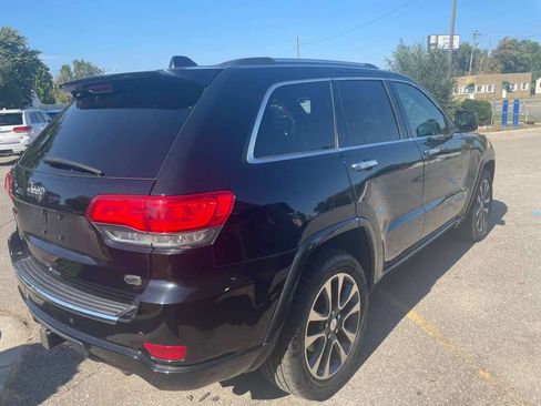 Used 2017 Jeep Grand Cherokee Overland image 4