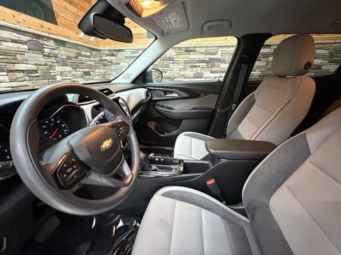 Used 2021 Chevrolet TrailBlazer LT w/ Convenience Package AWD/4WD image 30