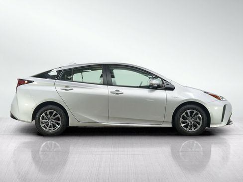 Used 2020 Toyota Prius XLE w/ Advanced Technology Package FWD image 6