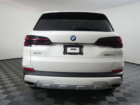 Certified 2025 BMW X5 xDrive40i w/ Premium Package image 4
