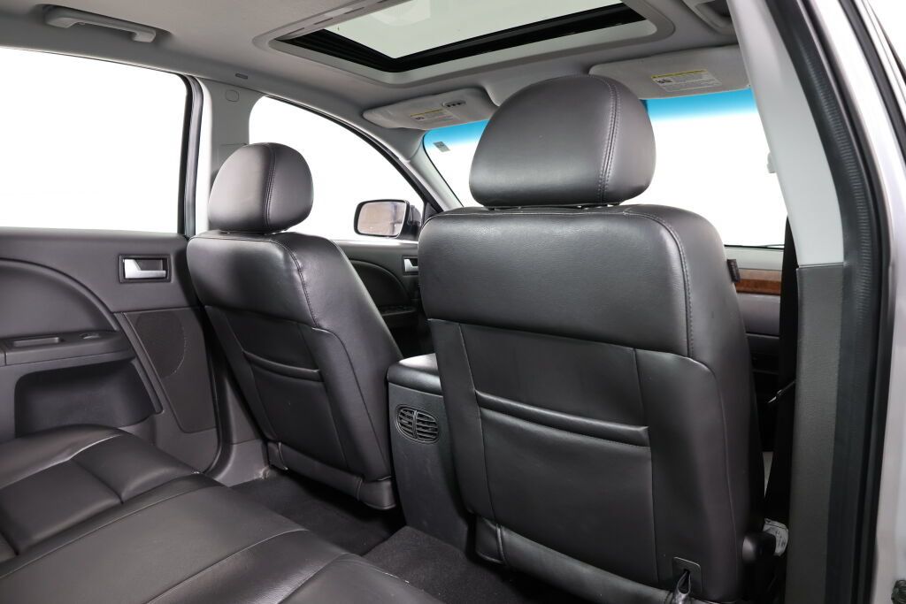 Used 2005 Ford Five Hundred Limited AWD/4WD image 19