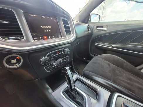 Used 2019 Dodge Charger Scat Pack w/ Dynamics Package RWD image 25