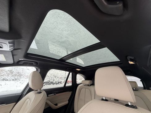 Used 2018 BMW X1 xDrive28i w/ Convenience Package image 4