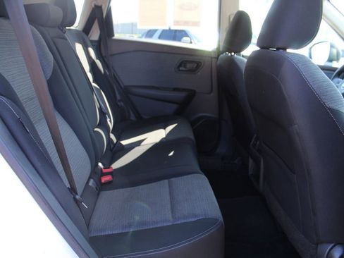 Used 2022 Nissan Rogue S FWD image 13