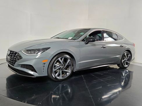 Used 2023 Hyundai Sonata SEL Plus w/ Cargo Package FWD image 2