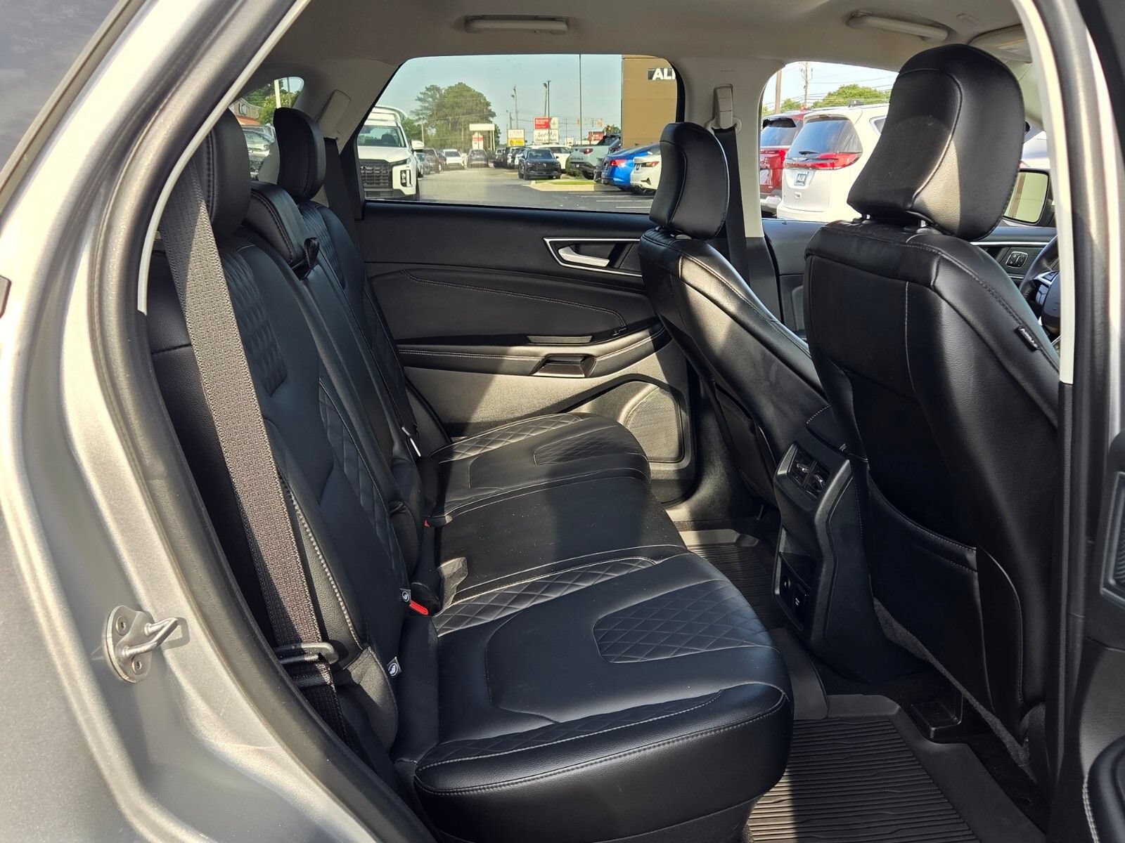 Used 2024 Ford Edge Titanium AWD/4WD image 17