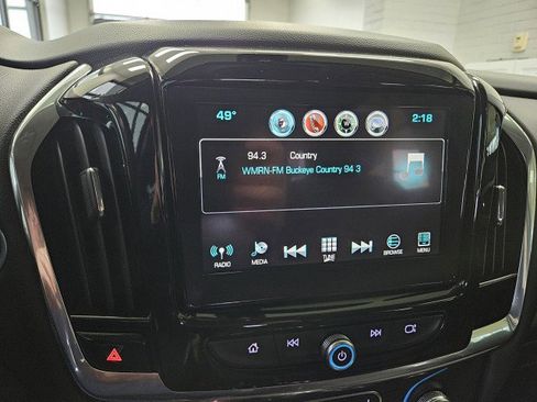 Used 2018 Chevrolet Traverse LT image 25