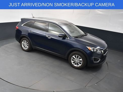 Used 2017 Kia Sorento FWD image 26