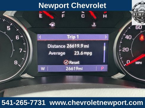 Used 2023 GMC Terrain SLT w/ Tech Package image 28