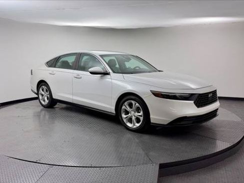 Used 2024 Honda Accord LX image 12