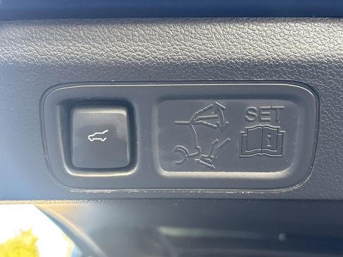 Certified 2020 Ford Expedition Max Platinum image 9