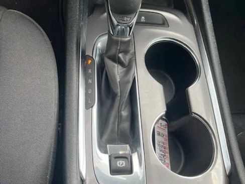 Used 2023 Chevrolet Malibu LT image 11