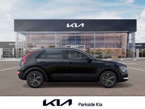 New 2026 Kia Niro LX FWD image 7