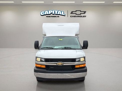 New 2025 Chevrolet Express 3500 Work Van w/ Power Convenience Package image 9