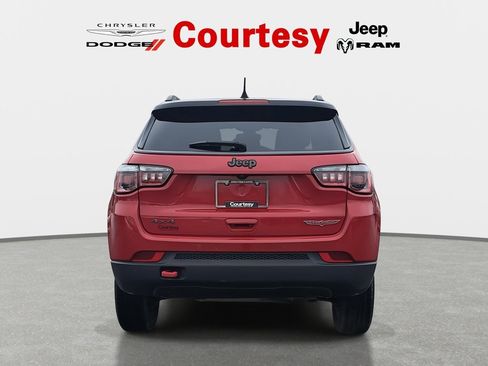 Used 2019 Jeep Compass Trailhawk w/ Cold Weather Group image 6