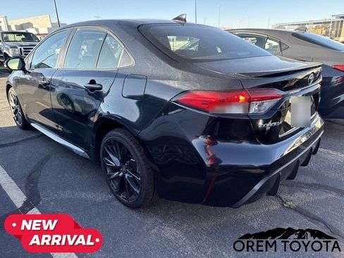 Used 2025 Toyota Corolla SE FWD image 9